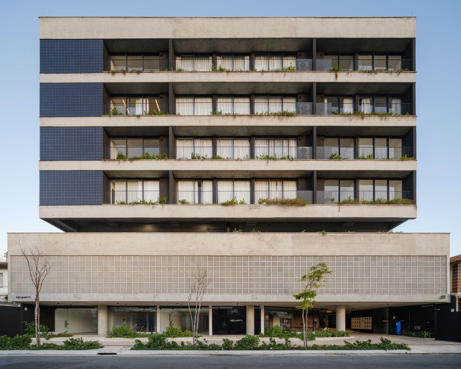 APARTAMENTO EDIFICIO BOTANICO 990