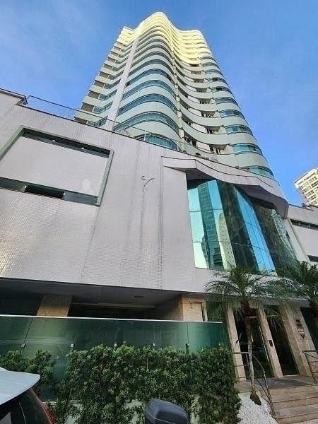 APARTAMENTO EDIFICIO PORTO LUNA