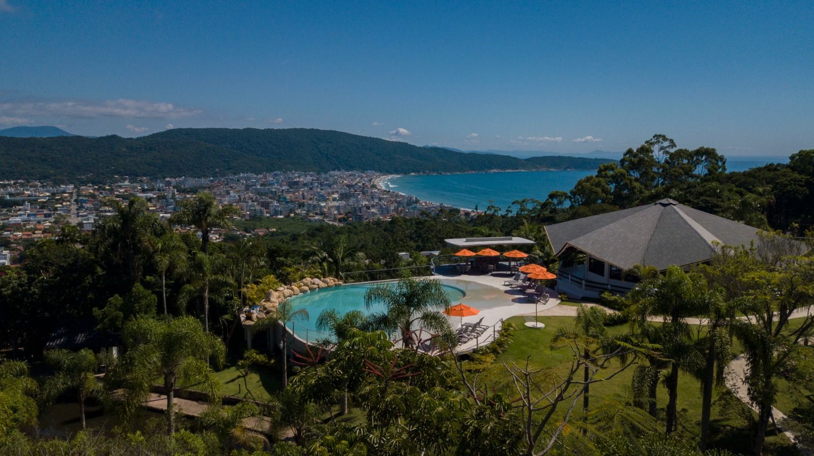 CASA CONDOMINIO PANORAMICO - BOMBINHAS — foto 2