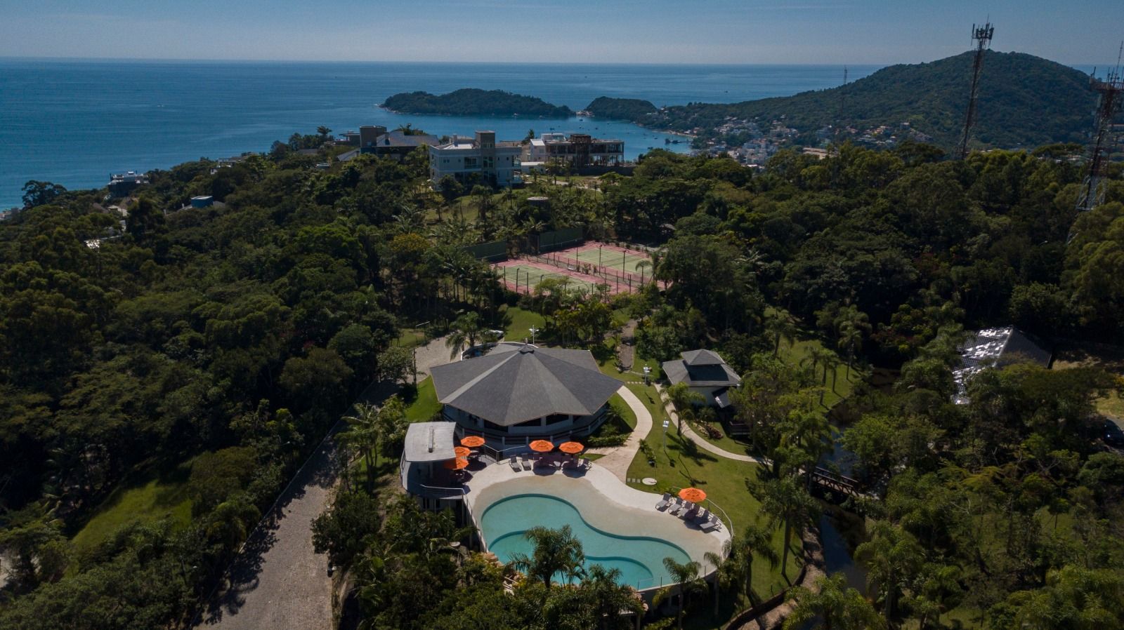CASA CONDOMINIO PANORAMICO - BOMBINHAS